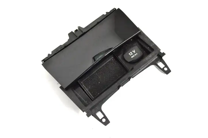 Mercedes-Benz C W204 (2007 - 2014) A2046801350 Передняя пепельница — фото 6