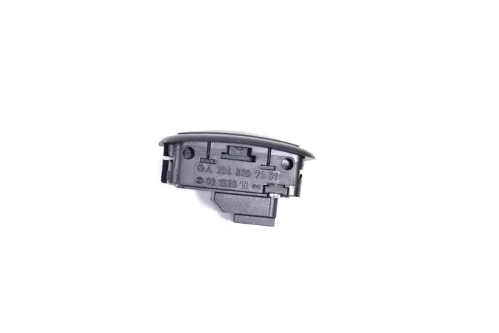 Mercedes-Benz C W204 (2007 - 2014) A2048707151 Кнопка закрытия багажника — фото 2