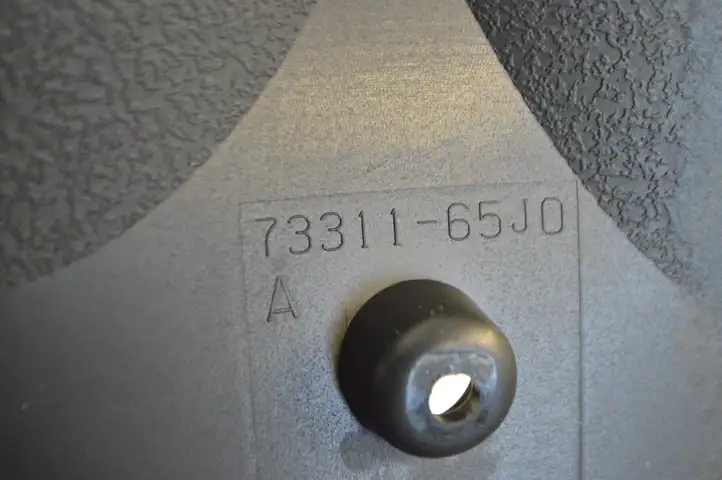 Suzuki Grand Vitara II (2008 - 2012) 7331165J0 Отделка панели приборов — фото 7
