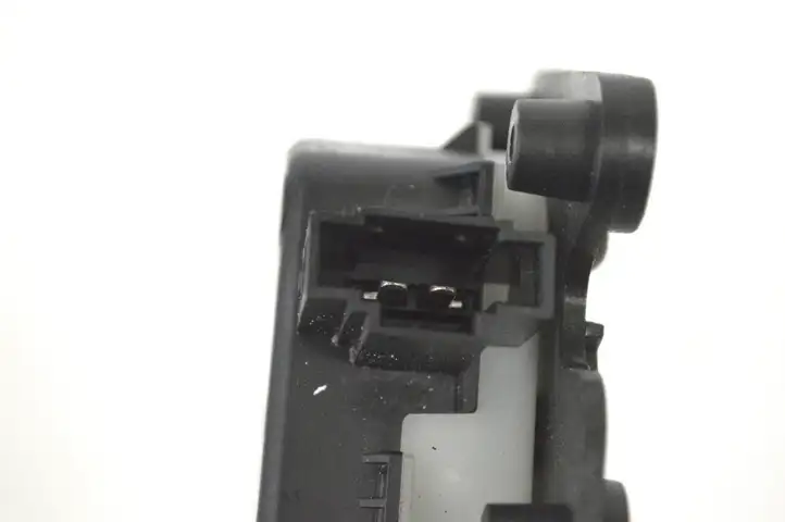 Audi A4 S4 B6 8E 8H (2000 - 2006) 8E9827833 Доводчик крышки багажника — фото 4