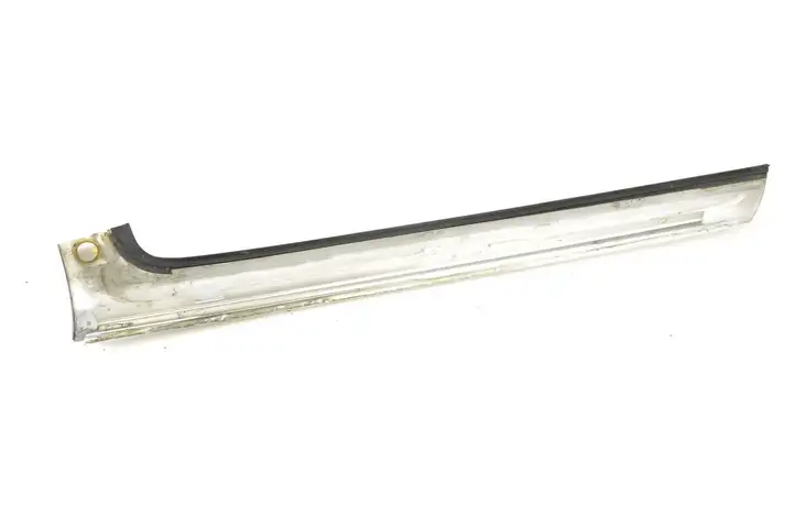 Audi A4 S4 B6 8E 8H (2000 - 2006) 8H0853265 Накладка стоек лобового стекла — фото 4