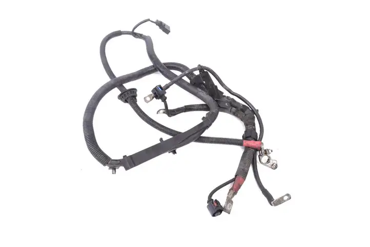 Audi A4 S4 B6 8E 8H (2000 - 2006) Клеммный узел плюсовых проводов — фото 2