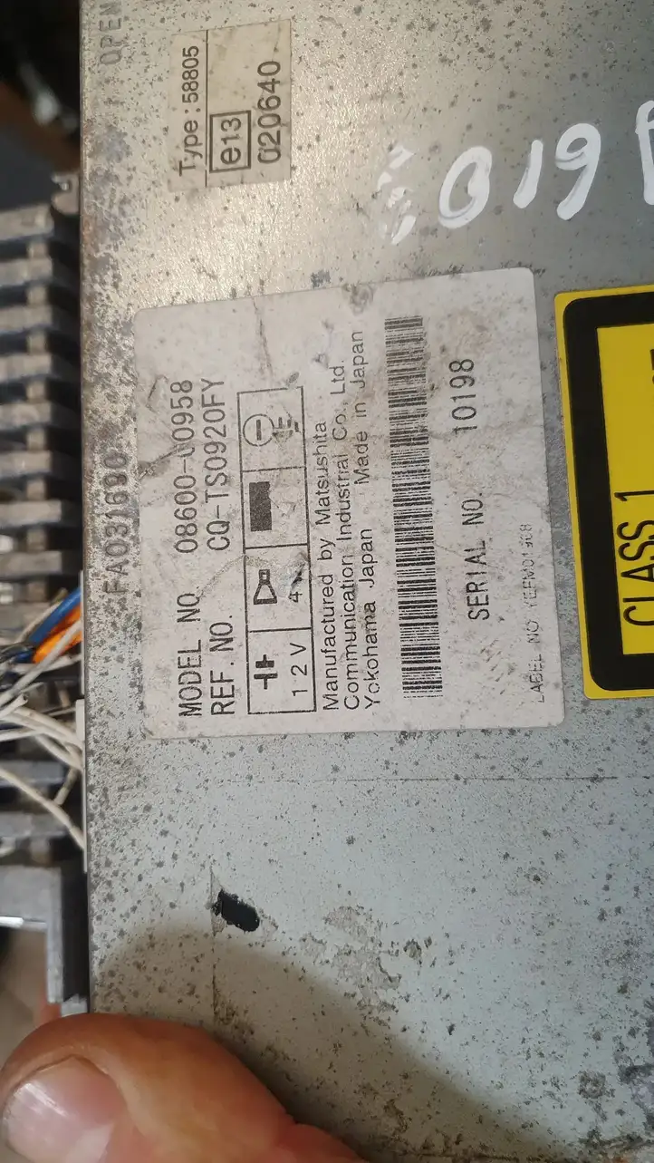 Toyota Avensis Verso (2004 - 2009) 0860000958 Магнитола / мультимедийная система — фото 3
