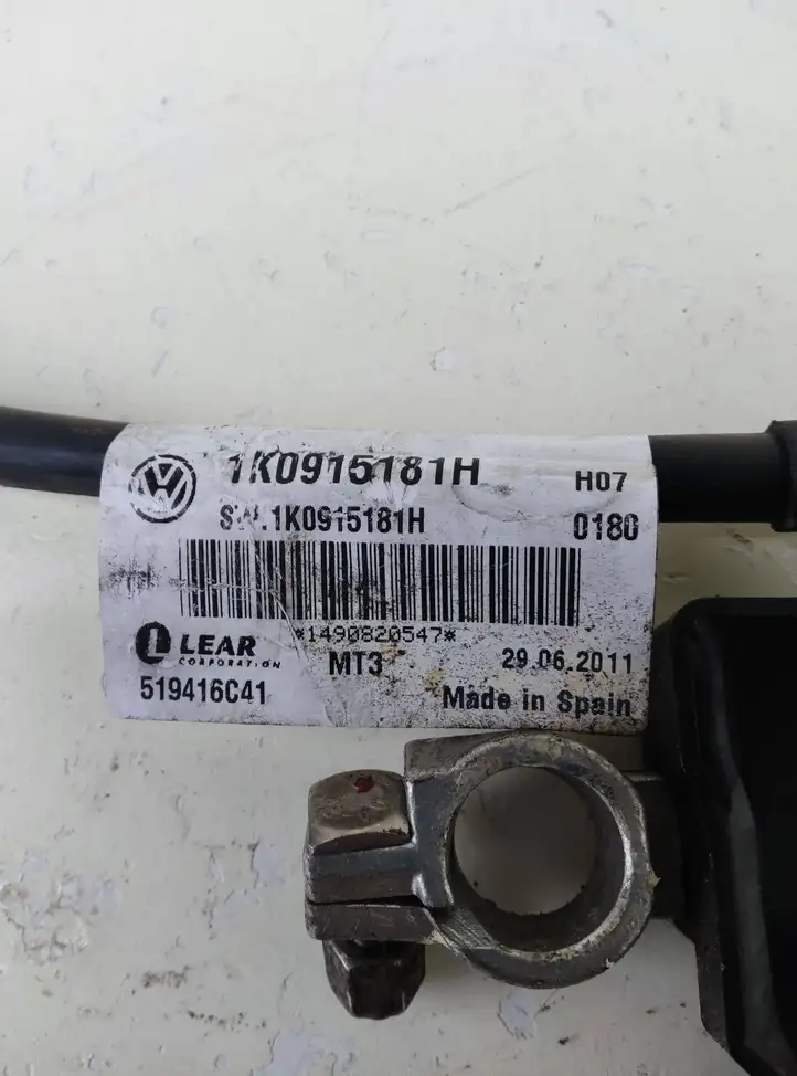Volkswagen Golf VI (2009 - 2013) 1K0915181H Минусовой провод аккумулятора — фото 4