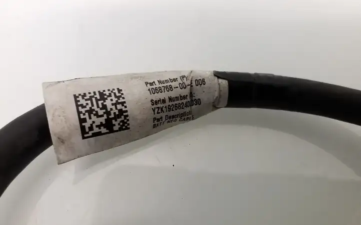 Tesla Model 3 (2017 - 2023) 106876800E Минусовой провод аккумулятора — фото 3
