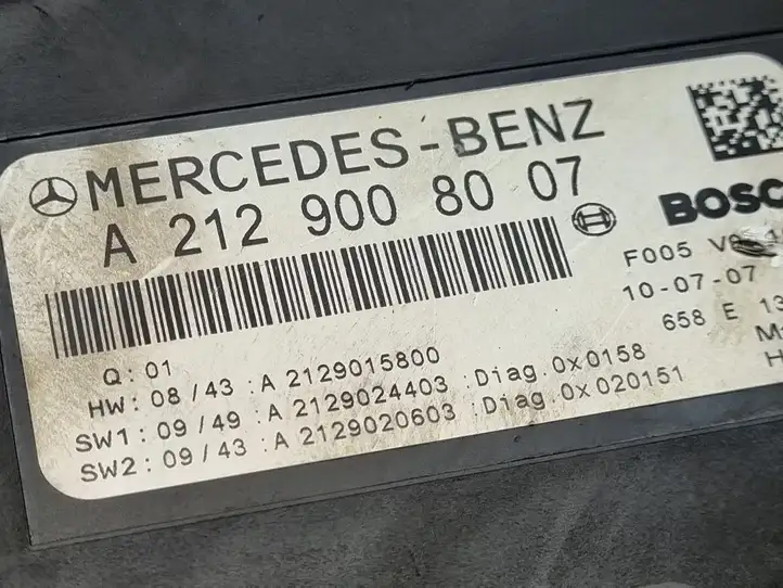 Mercedes-Benz C W204 (2007 - 2014) A2129008007 Блок предохранителей — фото 2