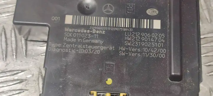 Mercedes-Benz E W212 (2009 - 2016) 2129060205 Блок предохранителей — фото 2