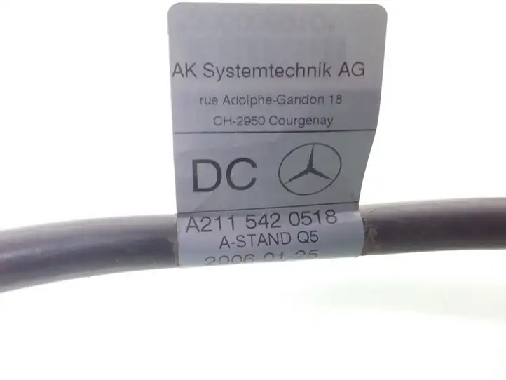 Mercedes-Benz E W211 (2002 - 2009) A2115420518 Минусовой провод аккумулятора — фото 2
