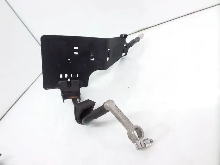 Volkswagen Touareg I (2002 - 2010)  7L0971235A Минусовый провод (аккумулятора)