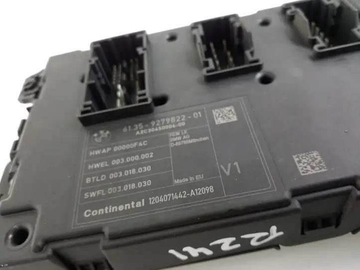 BMW 1 F20 F21 (2011 - 2019)  9279822 Блок предохранителей