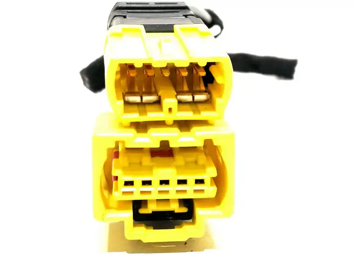 Audi A8 (2010 - 2014)  4H0972775 Другой проводник