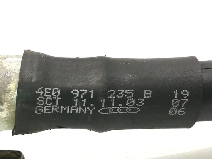 Audi A8 S8 D3 4E (2005 - 2007) 4E0971235B Минусовой провод аккумулятора — фото 2