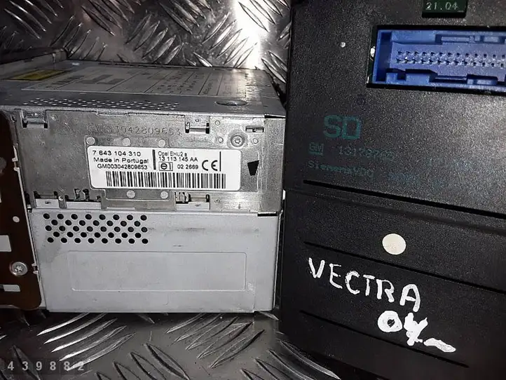 Opel Vectra C (2002 - 2005) 7643104310 Магнитола / мультимедийная система — фото 2