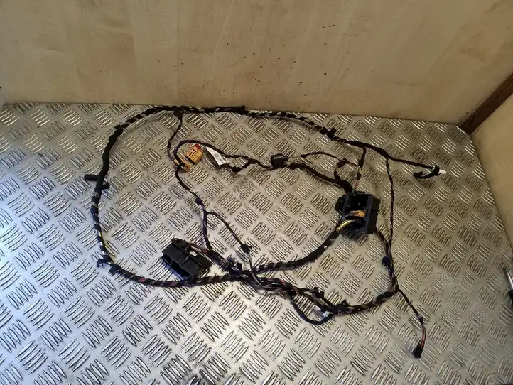 Volkswagen PASSAT B8 (2015 - )  3G9971147E Проводка крышки багажника