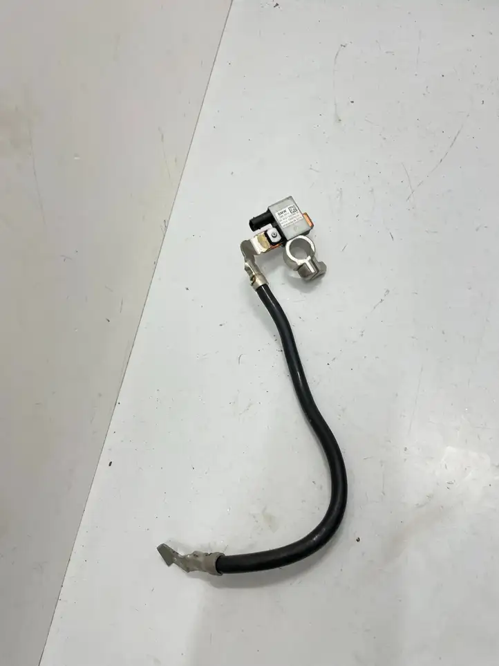 BMW 3 F30 F35 F31 (2012 - 2018)  9322900 Минусовый провод (аккумулятора)