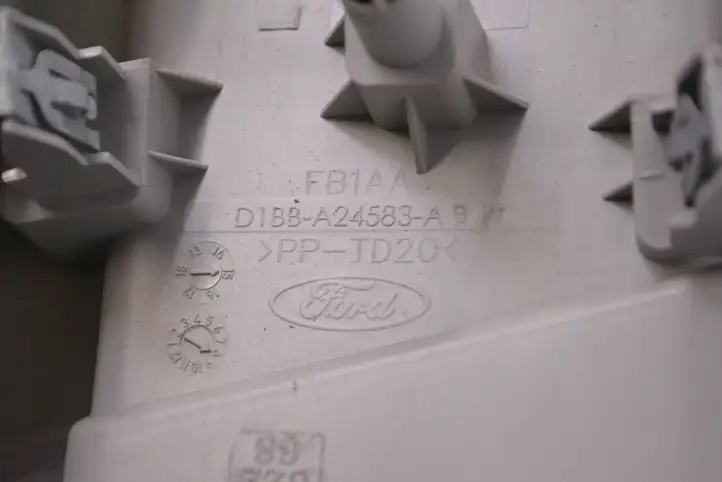 Ford Fiesta (2013 - 2017) D1BBA24583ABW Нижняя обшивка стойки B — фото 5
