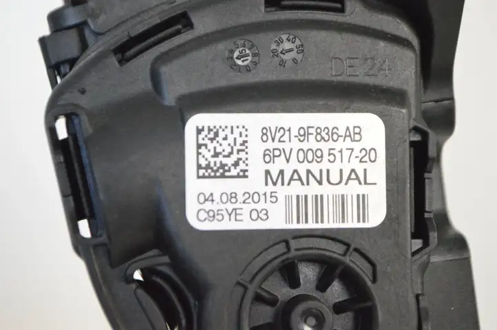 Ford Fiesta (2013 - 2017) 8V219F836AB Педаль акселератора — фото 6