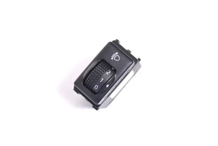 Nissan Juke I F15 (2010 - 2018) 25190BV80A Кнопка фаркопа в багажнике — фото 1