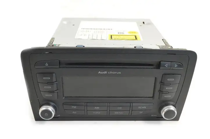Audi A3/S3 8P (2008 - 2013) 8P0035152F Магнитола / мультимедийная система — фото 1
