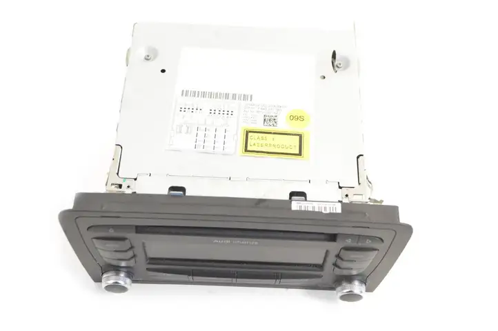 Audi A3/S3 8P (2008 - 2013) 8P0035152F Магнитола / мультимедийная система — фото 2