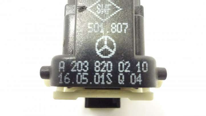 Mercedes-Benz C W203 (2000 - 2007)   Кнопка стеклоподъемников