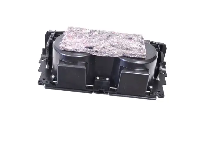 Suzuki Grand Vitara II (2008 - 2012) Передний подстаканник — фото 4