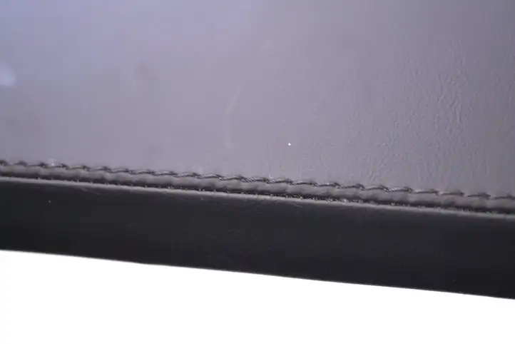 Tesla Model S (2016 - 2021) 102321414E Нижняя отделка панели приборов — фото 4