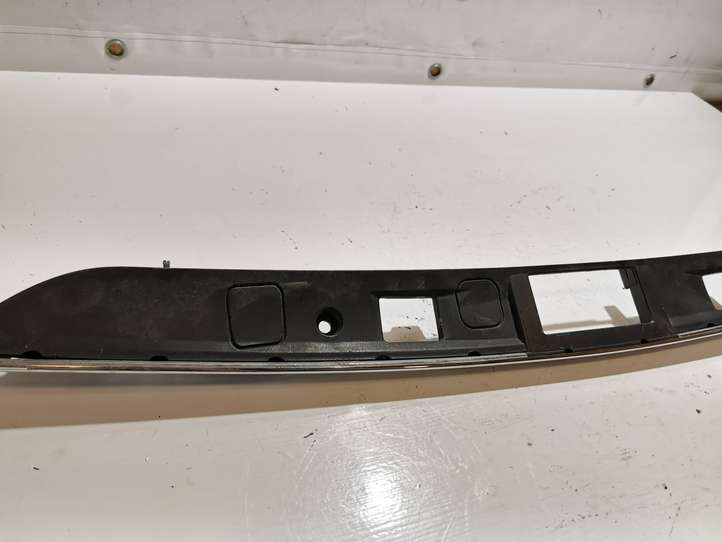 Mercedes-Benz C W204 (2007 - 2014)  A2047400793 Освещение номера