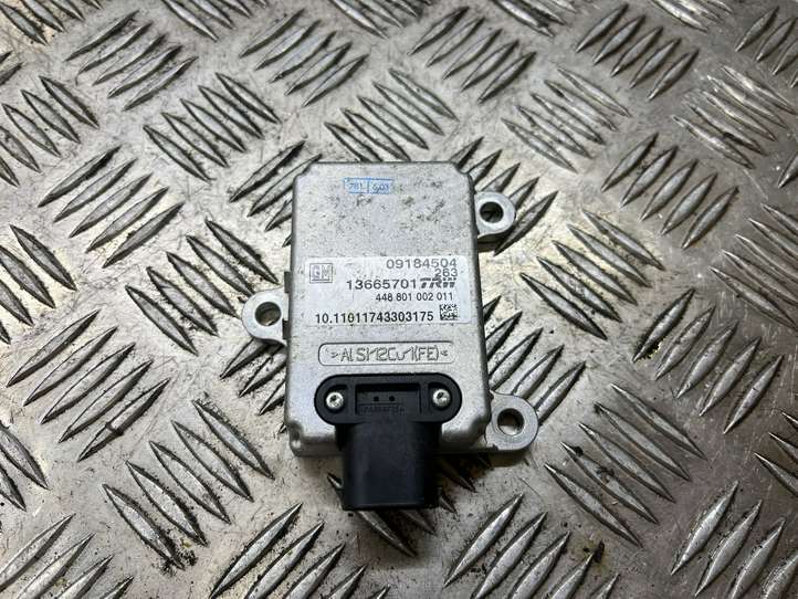 Opel Signum (2002 - 2008)  13665701 Датчик ESP (системы стабильности) (датчик курсовой устойчивости))