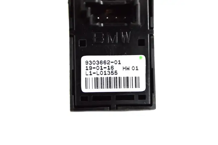 BMW X3 F25 (2010 - 2017) 9303662 Кнопка закрытия багажника — фото 5