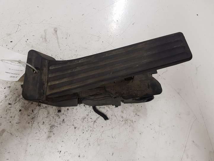 BMW 3 F30 F35 F31 (2012 - 2018)  17548900 Педаль акселератора