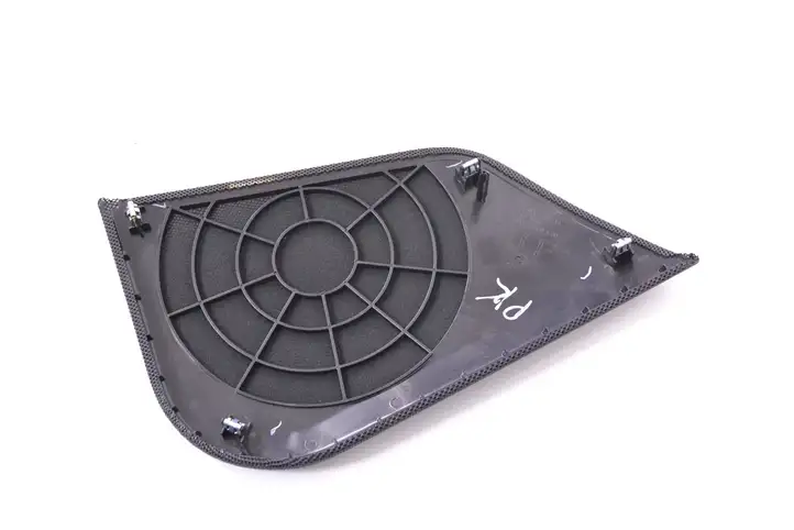 Tesla Model S (2016 - 2021) 100297000A Накладка центрального динамика — фото 3