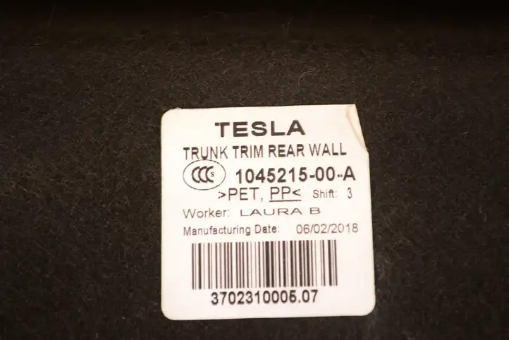 Tesla Model S (2016 - 2021) 104521500A Задняя боковая обшивка салона — фото 5