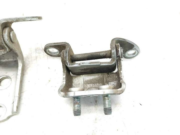 Toyota Corolla E120 E130 (2004 - 2007)  1C0  Комплект петель задней двери