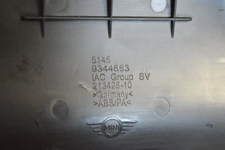Mini Cooper Countryman F60 (2016 - 2020) 9344853 Обшивка рулевой колонки — фото 6