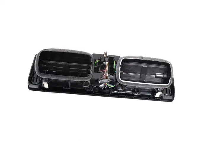 BMW 2 F22 F23 (2013 - 2017) 9317945 Воздушная решетка панели — фото 3