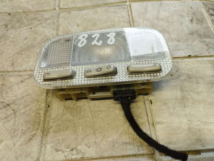 Citroen C4 Picasso (2006 - 2013)  9680713880 Другой фонарь салона