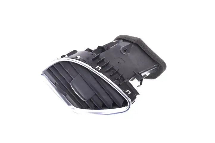 Audi A5 8T 8F (2007 - 2011) 8T2820901 Воздушная решетка панели — фото 2