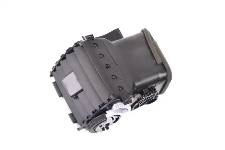 Toyota Auris 150 (2006 - 2012) 1556432090 Воздушная решетка панели — фото 2