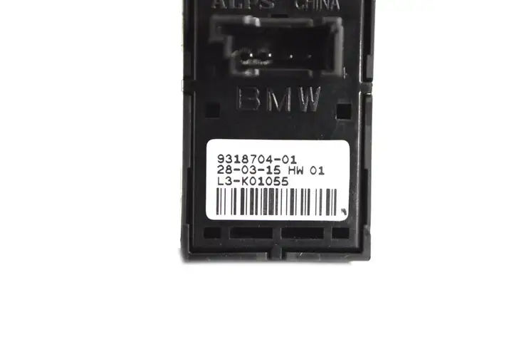 BMW X6 F16 (2014 - 2017) 9318704 Кнопка закрытия багажника — фото 5