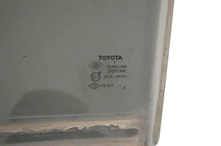 Toyota Corolla Verso E121 (2004 - 2007) 43R001001 Стекло задней двери — фото 3