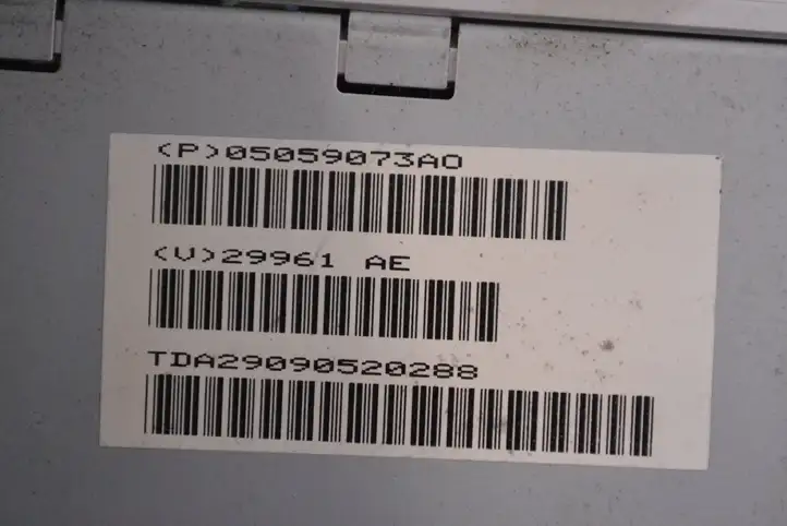 Jeep Grand Cherokee (WK) (2004 - 2010) 05059073AO Усилитель звука — фото 5