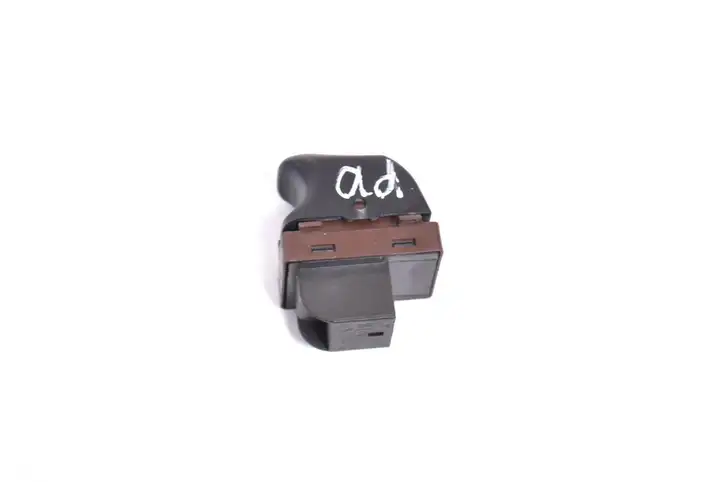Audi A4 S4 B8 8K (2007 - 2011) 8K0959831 Кнопка закрытия багажника — фото 2