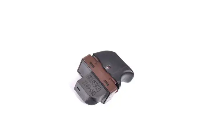 Audi A4 S4 B8 8K (2007 - 2011) 8K0959831 Кнопка закрытия багажника — фото 3