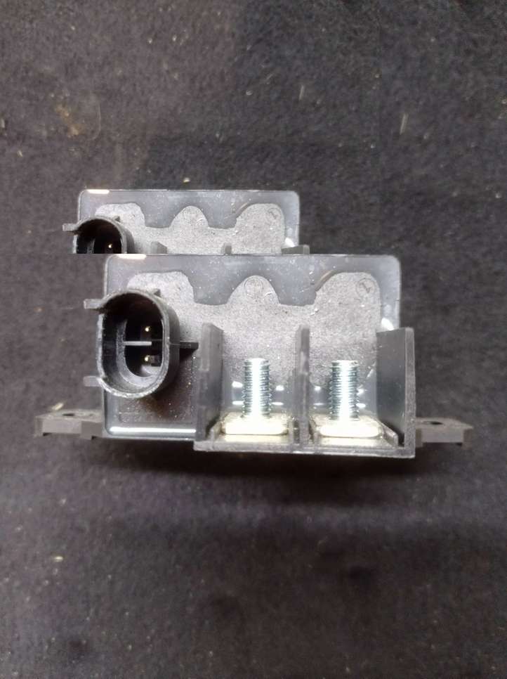 BMW 7 F01 F02 F03 F04 (2008 - 2016)  7661503 Реле зажигания