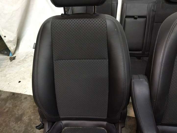 Buick Encore I (2012 - 2019)   Комплект отделки дверей