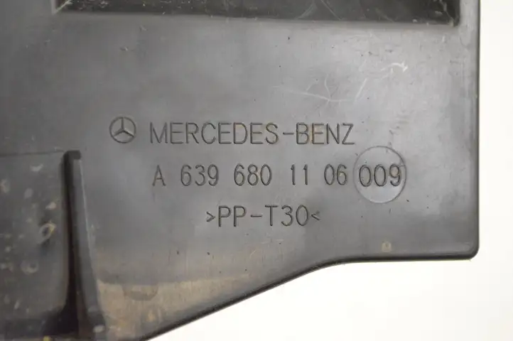 Mercedes-Benz Vito Viano W639 (2010 - 2015) A6396801106 Нижняя отделка панели приборов — фото 5