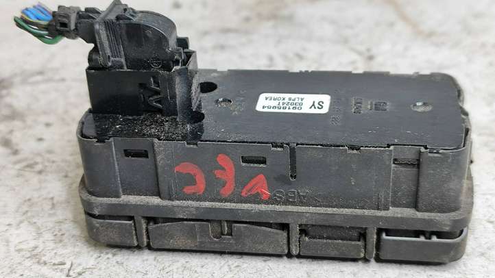 Opel Vectra (2002 - 2005)  09185954 Кнопка стеклоподъемников
