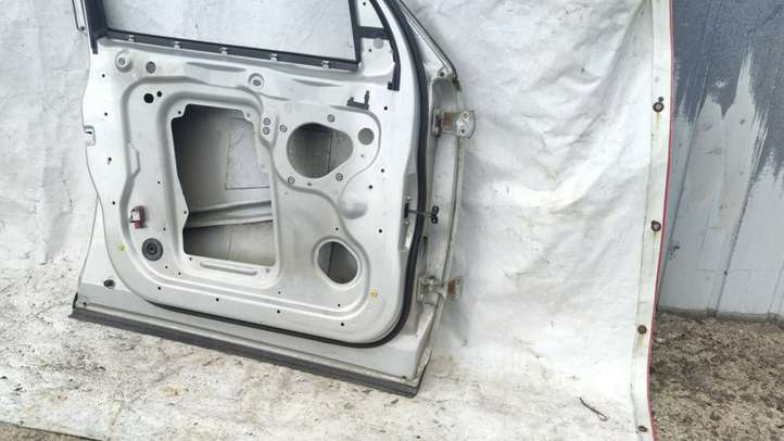 Land Rover Discovery (2004 - 2009)  BDA780110 Дверь