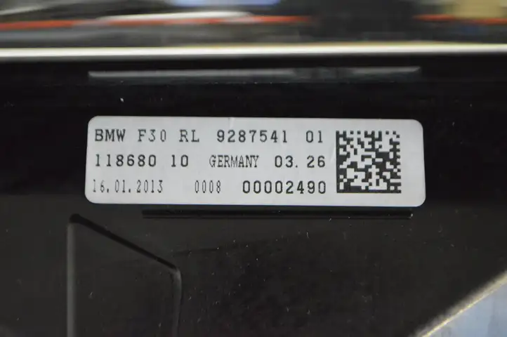 BMW 3 F30 F35 F31 (2012 - 2018) 9287541 Выдвижной дисплей — фото 5
